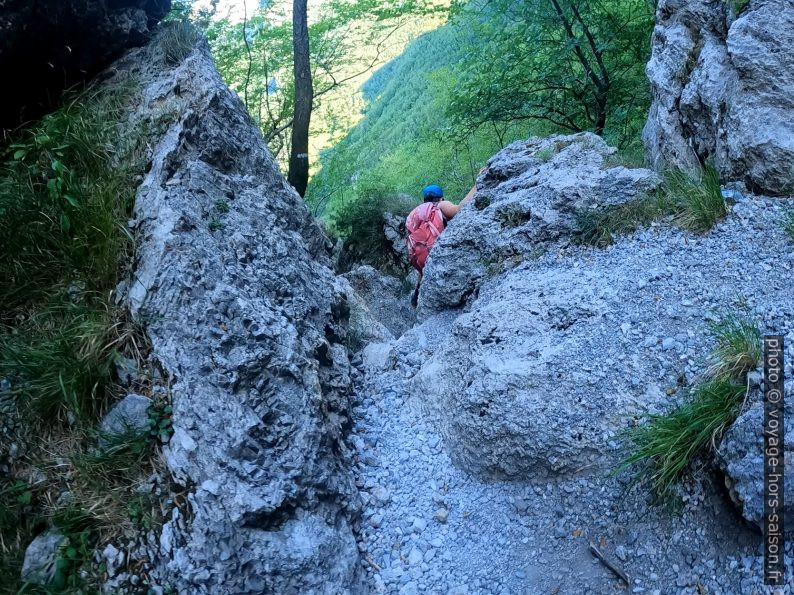 Descente du col Foce delle Porchette en direction nord. Photo © André M. Winter