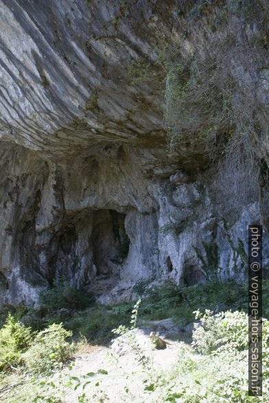 Falesia di San Rocchino. Photo © Alex Medwedeff