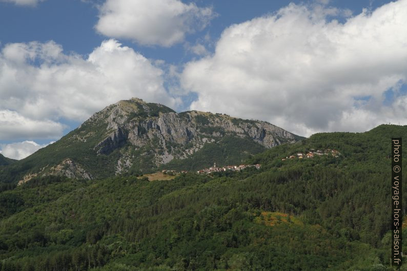 Pania di Corfino . Photo © Alex Medwedeff