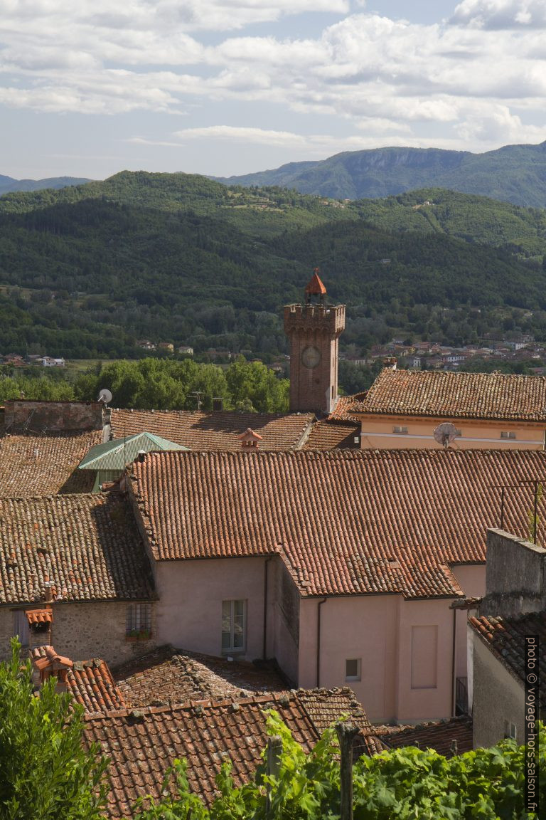 Tour de la Porte Ponte Levatoio. Photo © Alex Medwedeff