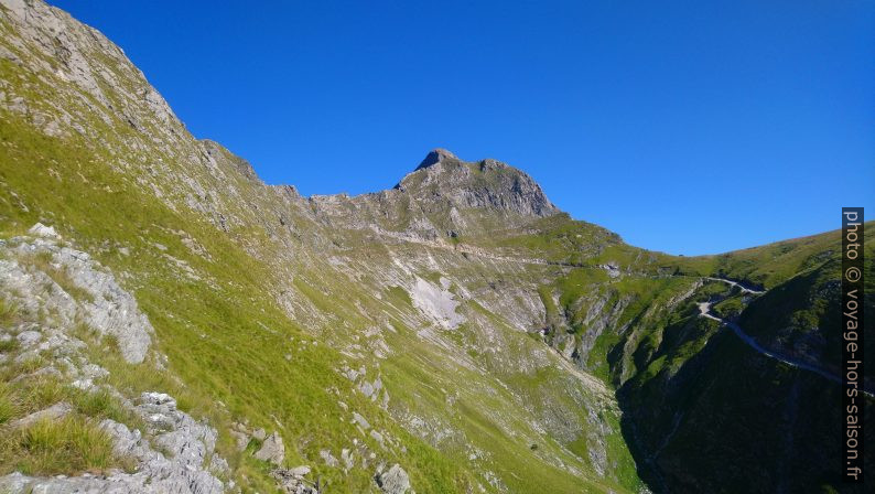 Le Monte Sella et la route vers la Cava Ronchieri. Photo © André M. Winter