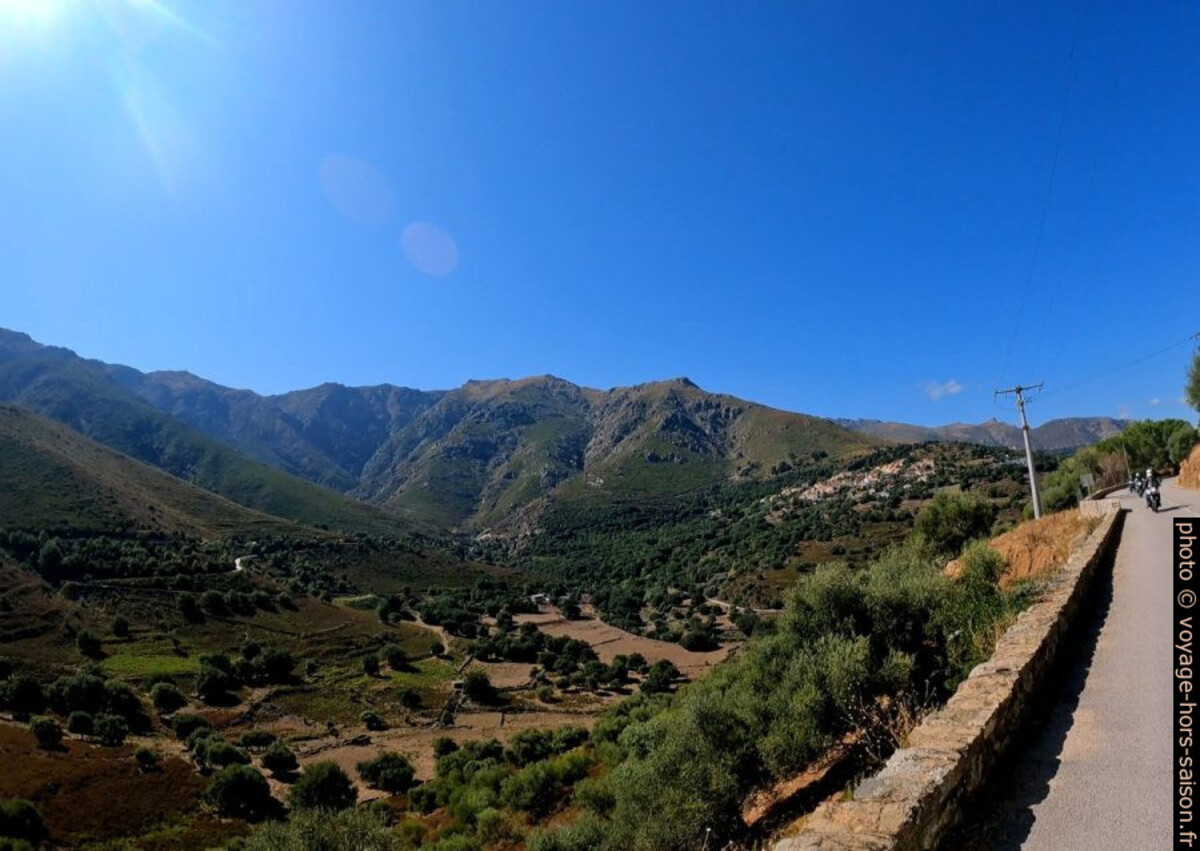 Vallée du Ruisseau de San Clemente. Photo © André M. Winter