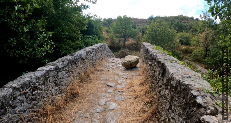 Sur le pont génois de Laretu. Photo © André M. Winter