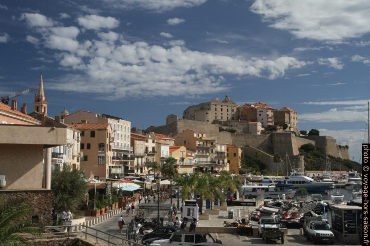 La Citadelle de Calvi vue du port. Photo © Alex Medwedeff