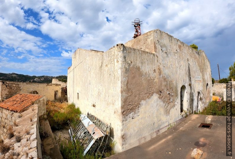 Dans l'enceinte du Fort Mozzello. Photo © André M. Winter