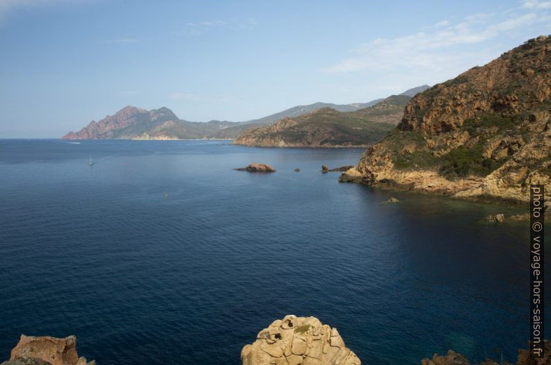 Côte nord di Golfe de Porto. Photo © Alex Medwedeff