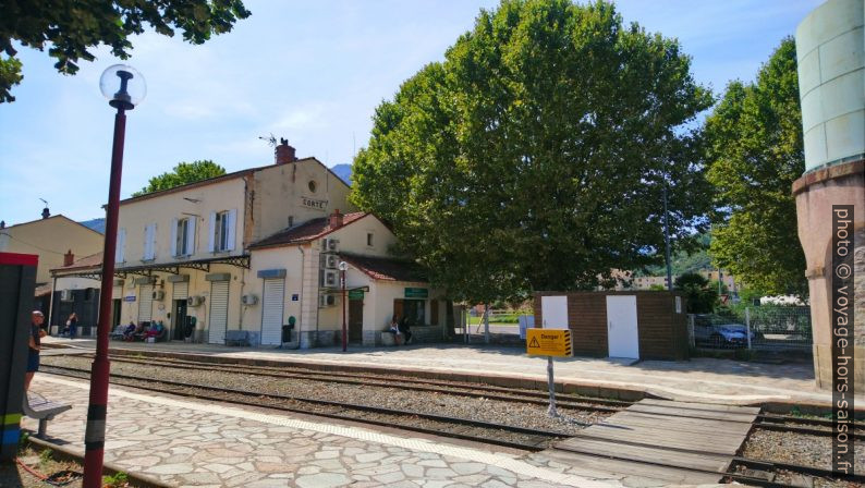 La gare de Corte. Photo © André M. Winter