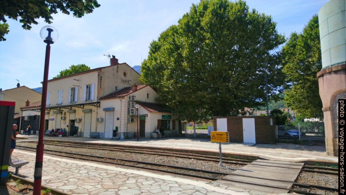 La gare de Corte. Photo © André M. Winter