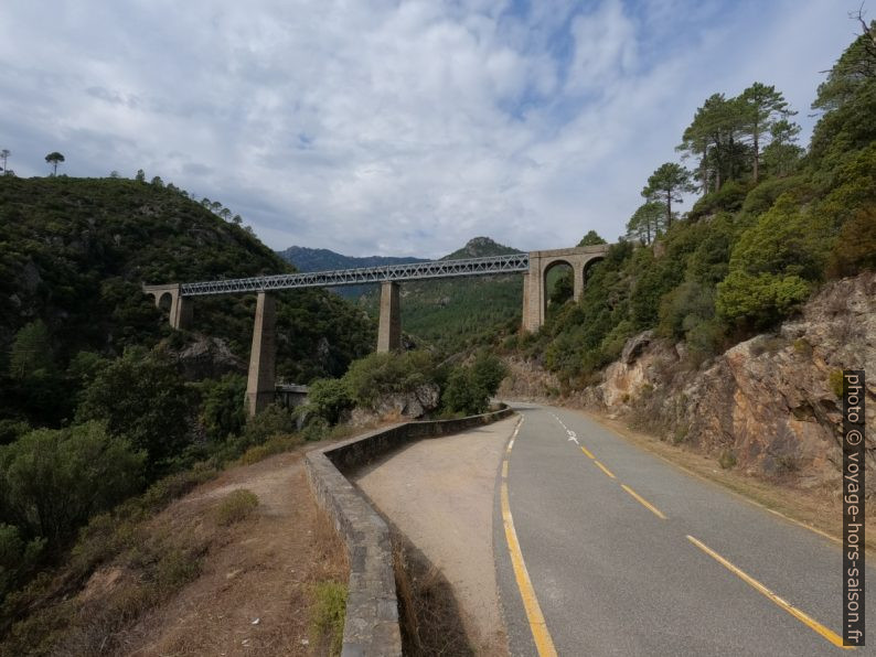 Le Viaduc du Vecchio. Photo © André M. Winter