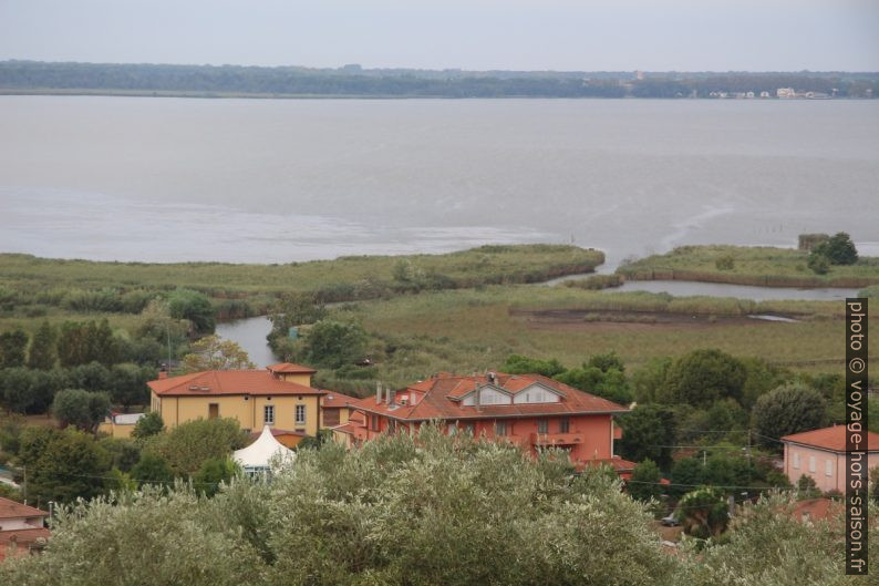 Vue sur le Lac de Massaciuccoli. Photo © André M. Winter