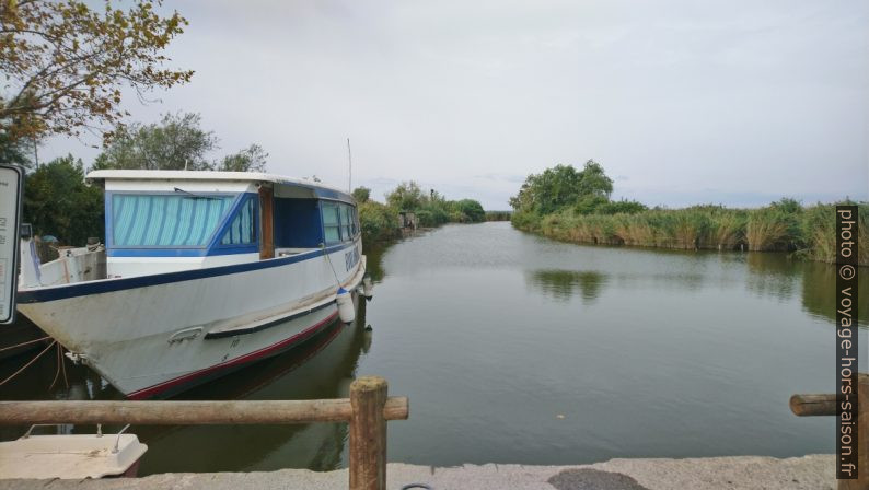 Bateau sur le Lago di Massaciuccoli. Photo © André M. Winter