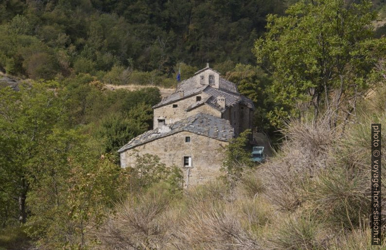 Bergerie de Lozzole et la Chiesa di San Bartolomeo. Photo © André M. Winter