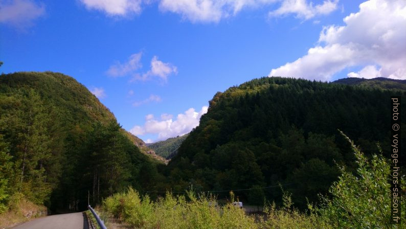 Val d'Inferno di Moscheta. Photo © André M. Winter