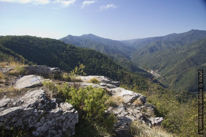 Vue dans la vallée du Reno. Photo © André M. Winter