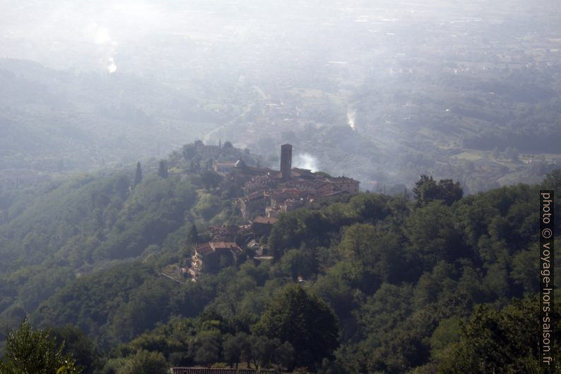 Massa, la brume et la fumée. Photo © André M. Winter