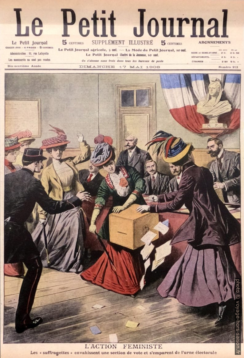 Suffragettes s'emparant d'une urne aux élections municipes de 1908. Photo © André M. Winter