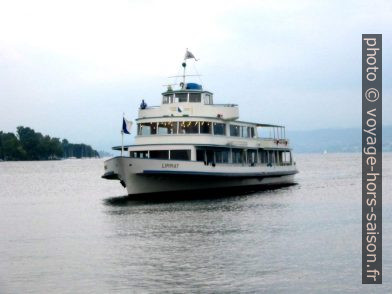 Navire Limmat sur le Lac de Zurich. Photo © André M. Winter