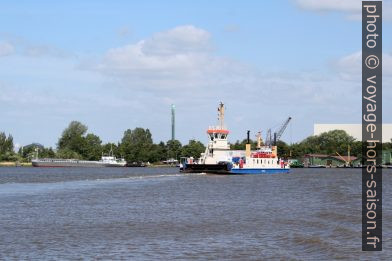 Ferry de Brunsbüttel. Photo © André M. Winter