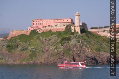 Faro di Forte Stella. Photo © André M. Winter