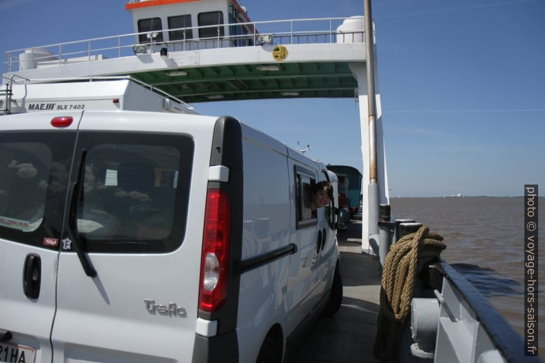 Notre Trafic sur le ferry vers Wischafen. Photo © André M. Winter