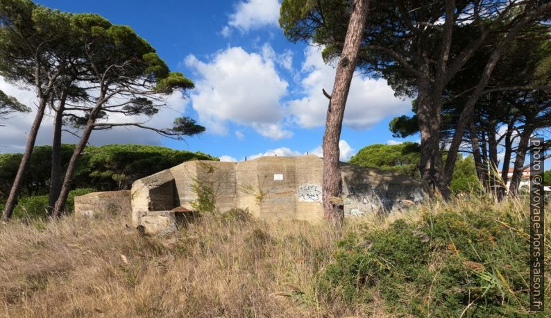 Blockhaus de la Plage de Miramar. Photo © André M. Winter