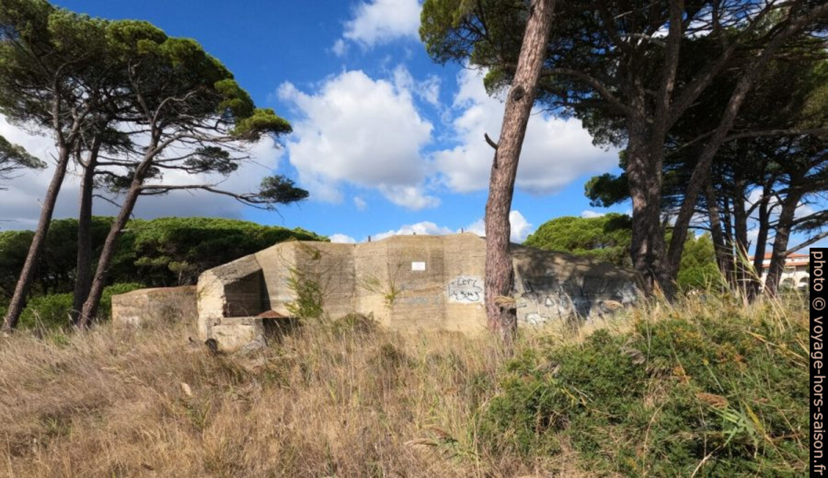 Blockhaus de la Plage de Miramar. Photo © André M. Winter