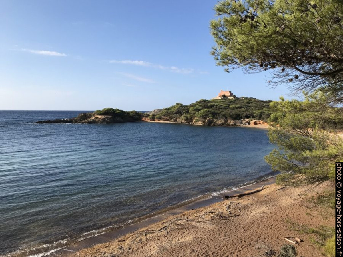 Plage du Port Fay. Photo © Alex Medwedeff