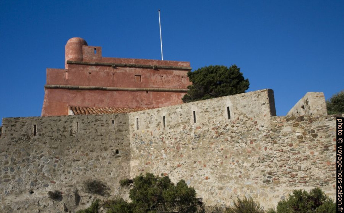 Le Fort du Langoustier. Photo © Alex Medwedeff