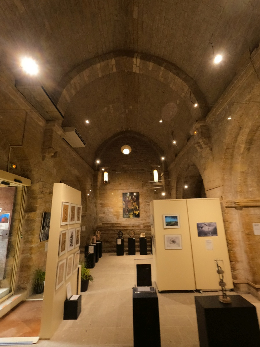 Nef de la Chapelle Saint Sulpice. Photo © André M. Winter