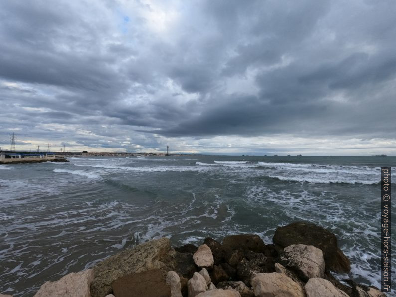 Temps gris sur la Pointe de Saint-Gervais. Photo © André M. Winter