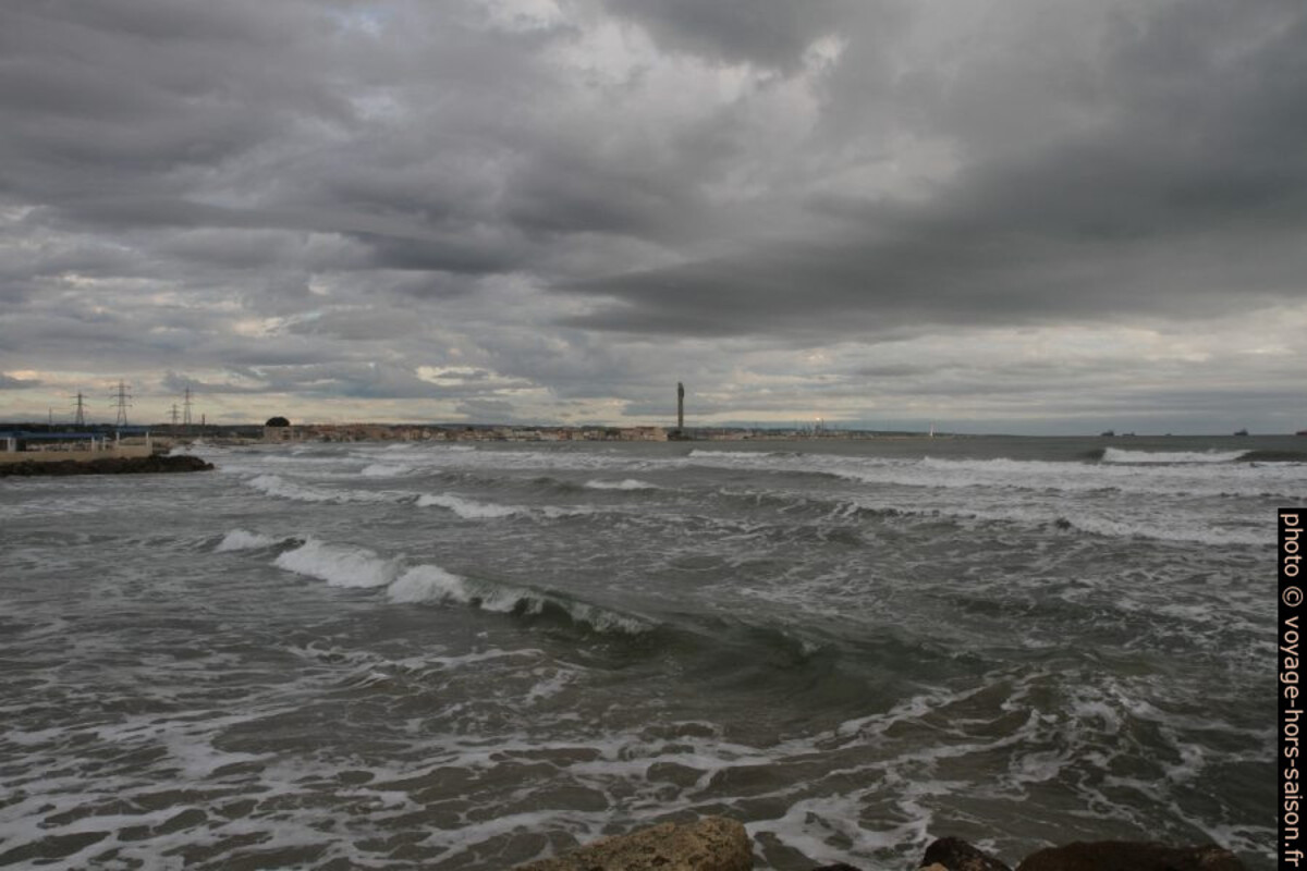 Temps gris sur la Pointe de Saint-Gervais. Photo © Alex Medwedeff