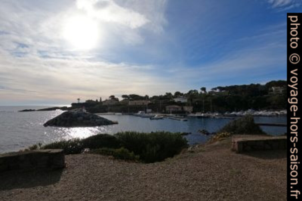 Arrivée au Port Ferréol. Photo © André M. Winter