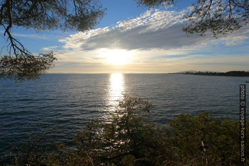 Coucher du soleil à la Plage de l'Argentière. Photo © André M. Winter