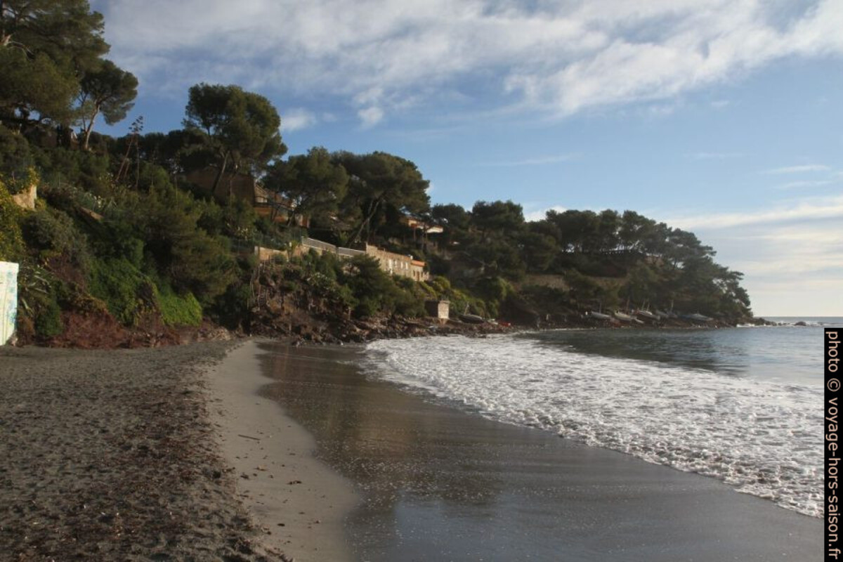 La plage de Fabrégas. Photo © Alex Medwedeff
