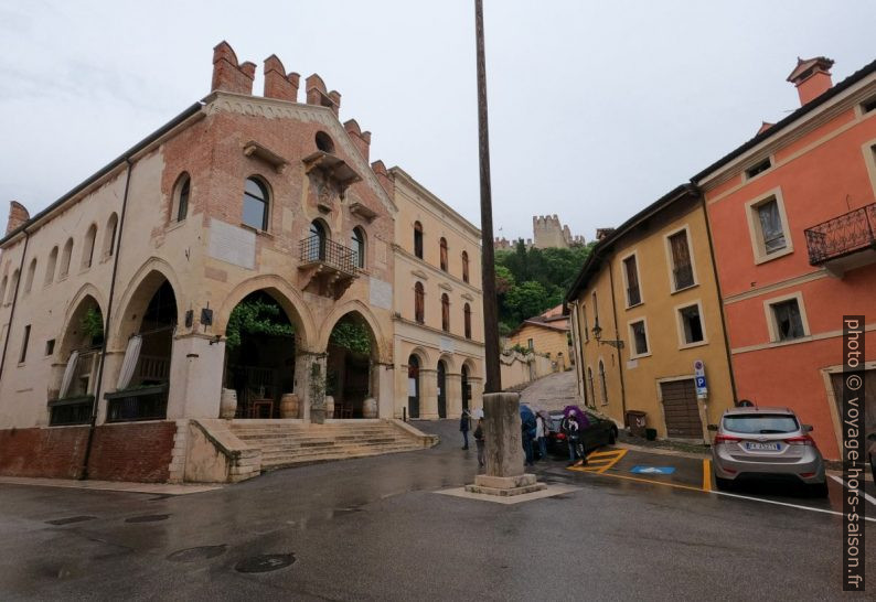 Palazzo di Giustizia di Soave. Photo © André M. Winter