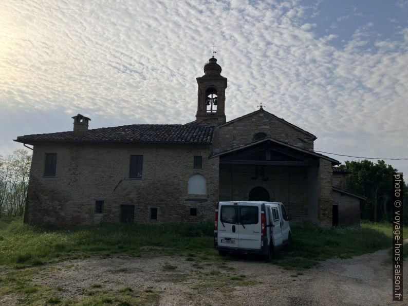 Notre Trafic près de la Chiesa di Macioll. Photo © Alex Medwedeff