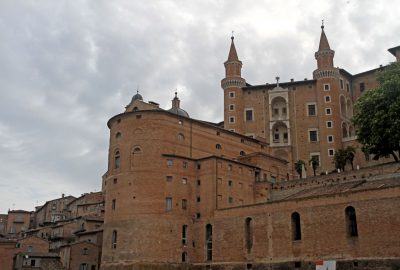 Teatro Raffaello Sanzio e Palazzo Ducale. Photo © Alex Medwedeff