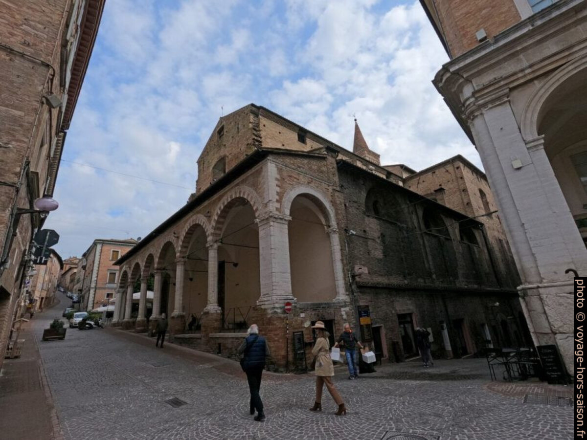 Chiesa di San Frencesco. Photo © André M. Winter