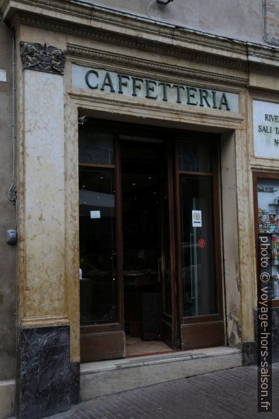 Caffetteria I Dolci di Battista. Photo © Alex Medwedeff
