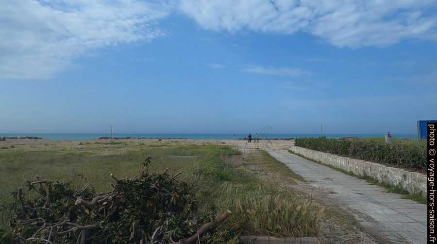 Accès à la plage de Rocca Mare. Photo © André M. Winter