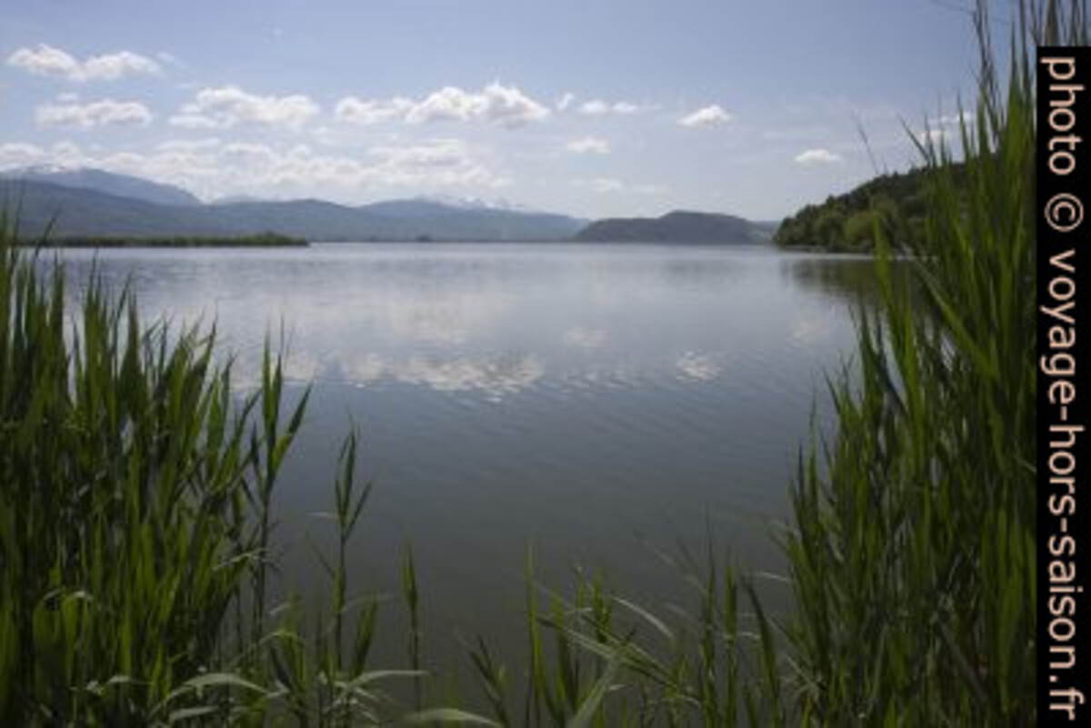 Vue sur le Lac Pamvotis. Photo © Alex Medwedeff