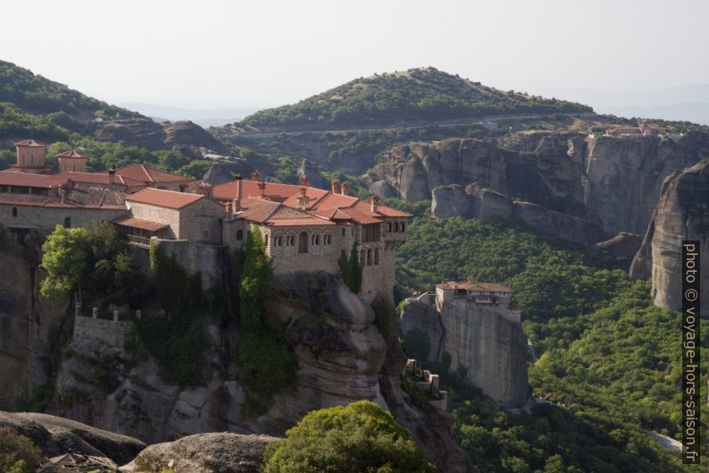 Monastère de Varlaam et Monastère de Roussanou. Photo © Alex Medwedeff