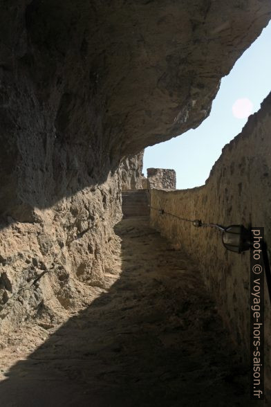 Escalier du Monastère Aghia Triada. Photo © Alex Medwedeff