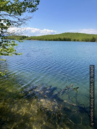 Lac Tavropos. Photo © Alex Medwedeff