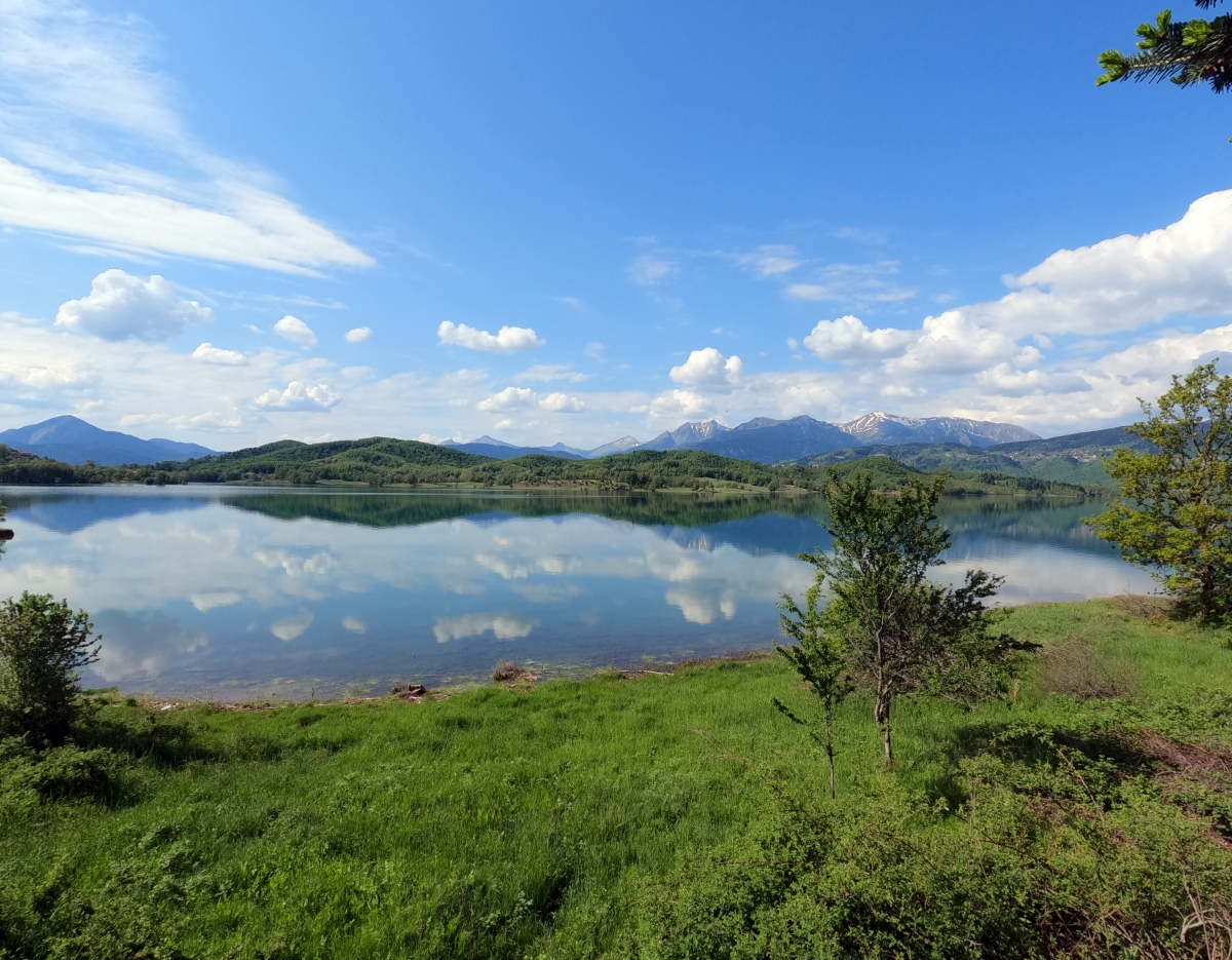 Limni Plastira. Photo © André M. Winter