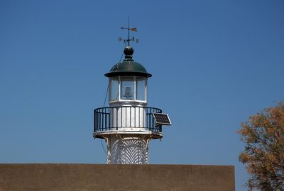 Lanterne du phare du Cap Anteros. Photo © André M. Winter