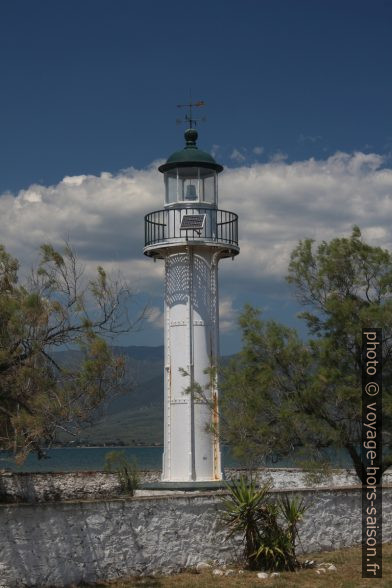 Le phare du Cap Anteros. Photo © André M. Winter