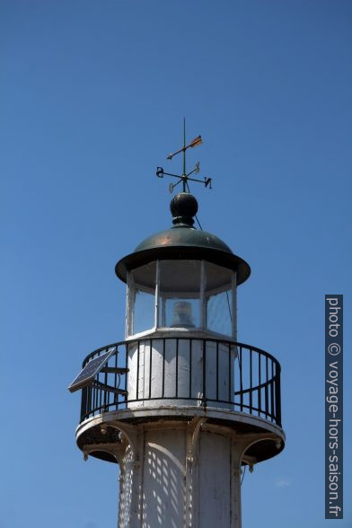 Lanterne du phare du Cap Anteros. Photo © André M. Winter