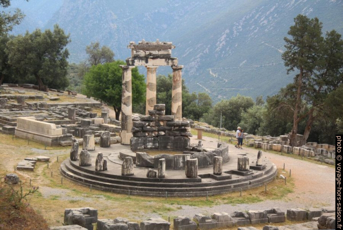 La Tholos de Delphes. Photo © André M. Winter