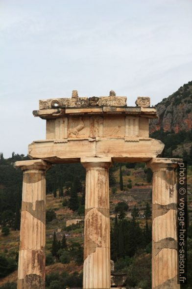 La Tholos de Delphes. Photo © André M. Winter